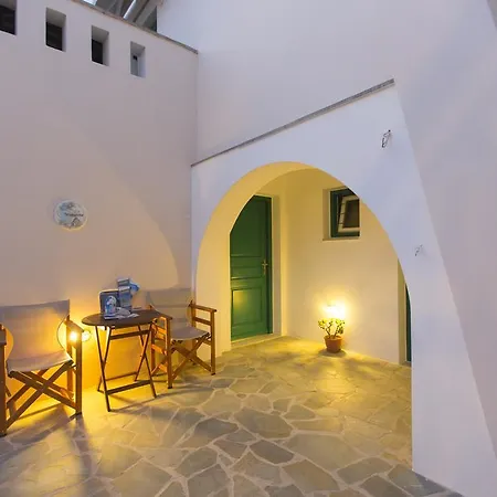 Apartment Iades &