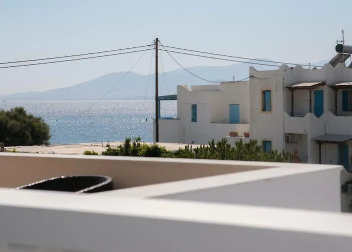 Iades & Apartamento Agia Anna (Naxos)