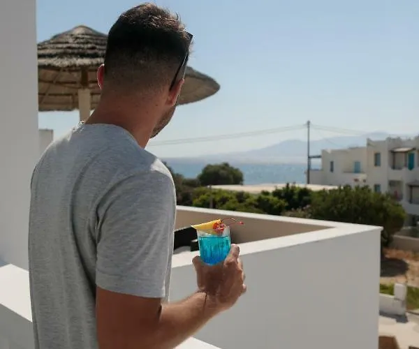 Iades & Apartamento Agia Anna (Naxos)